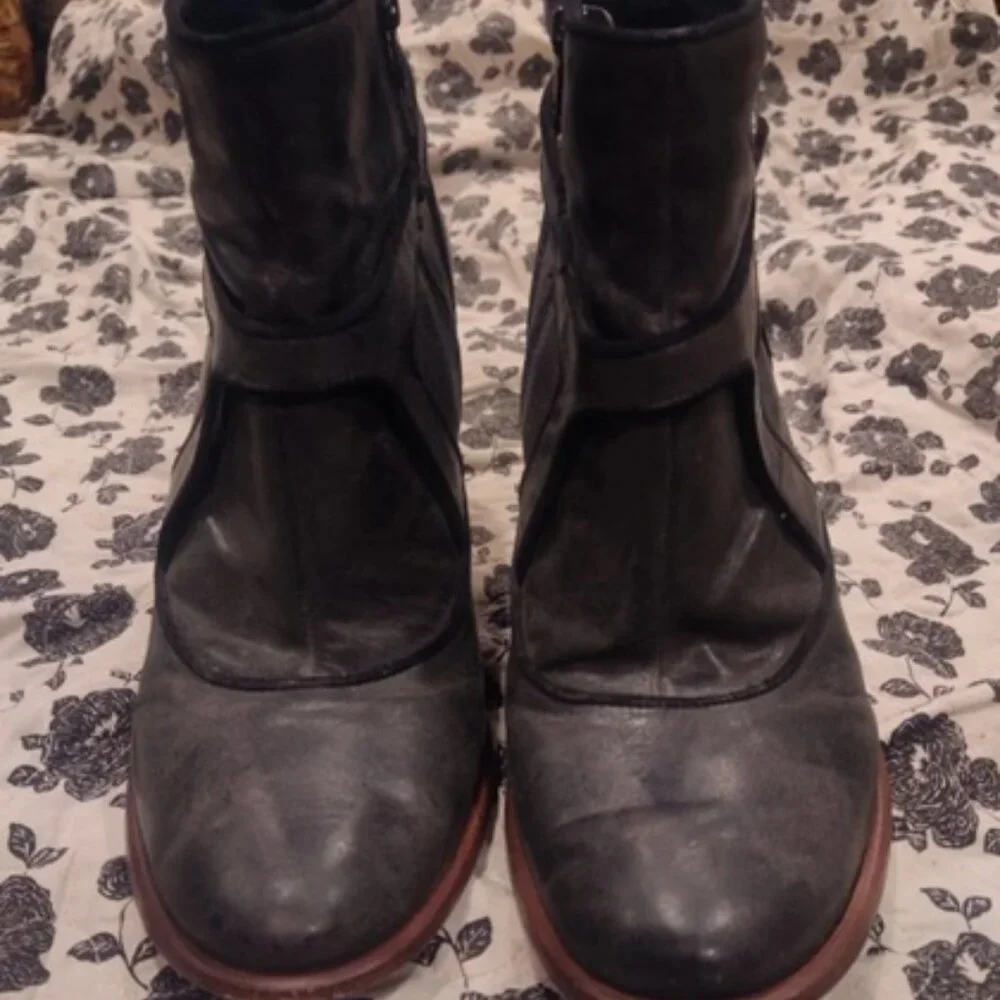 Poetic License Black Women's Unique Boots Booties Leather 9.5 B - Picture 7 of 8